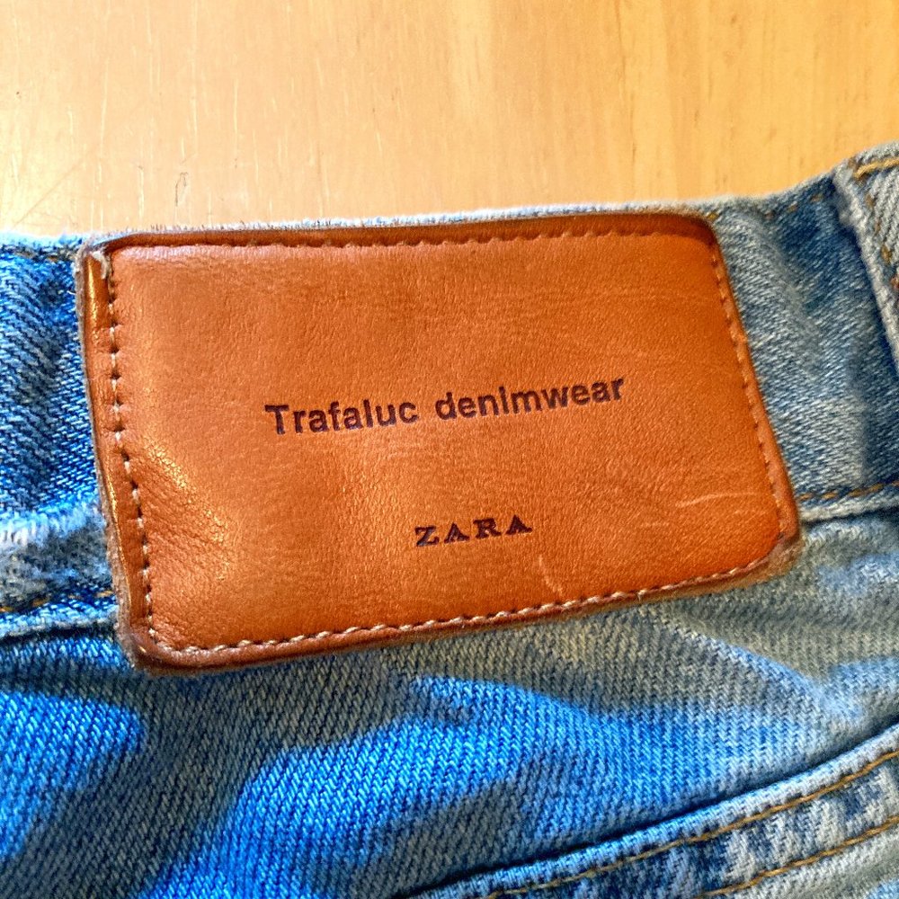 Zara Trafaluc denimwear High Waisted Distressed Painted Denim Shorts Size 24 - Picture 2 of 11